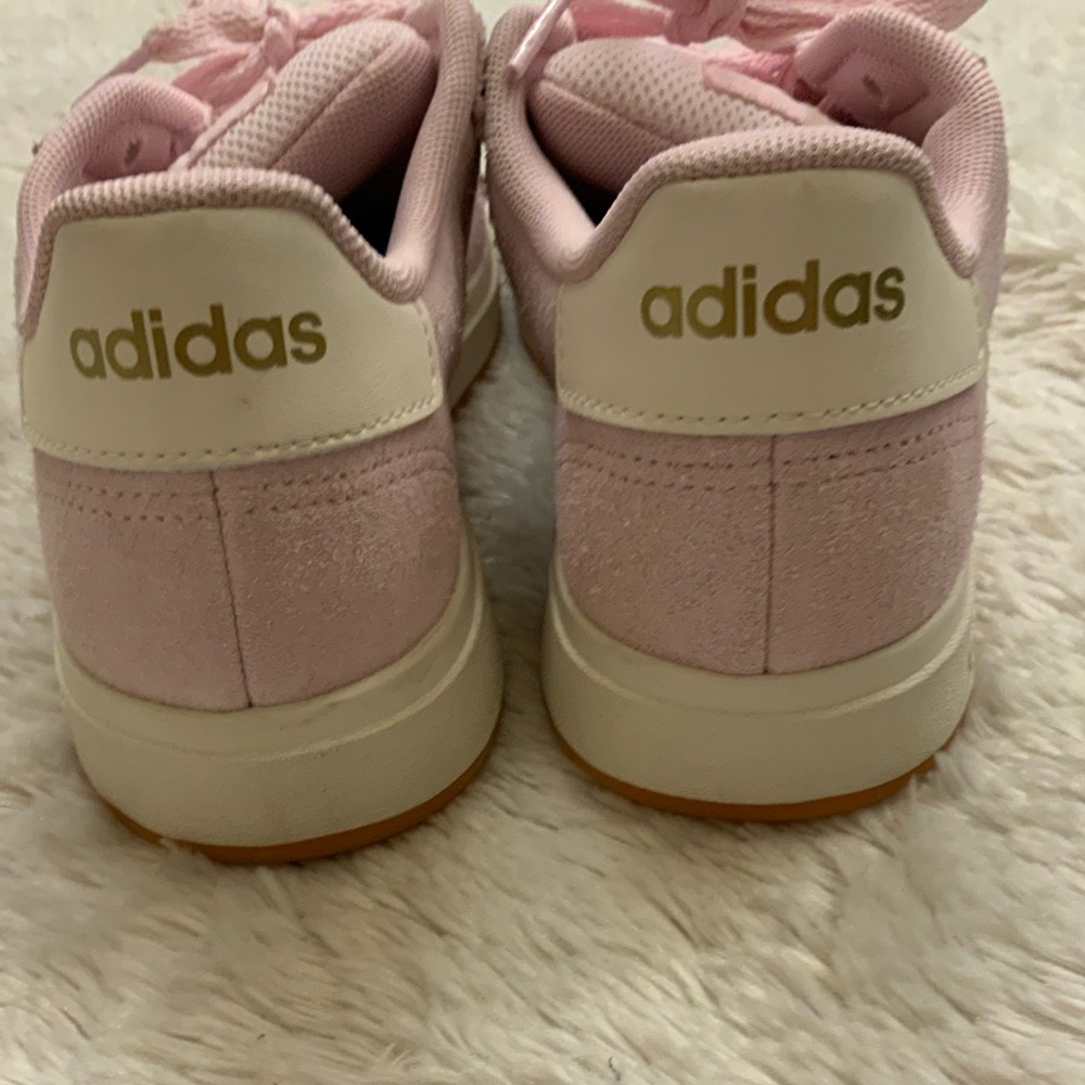 Adidas Girls’ Sneakers – Size 3.5 - Picture 12 of 13
